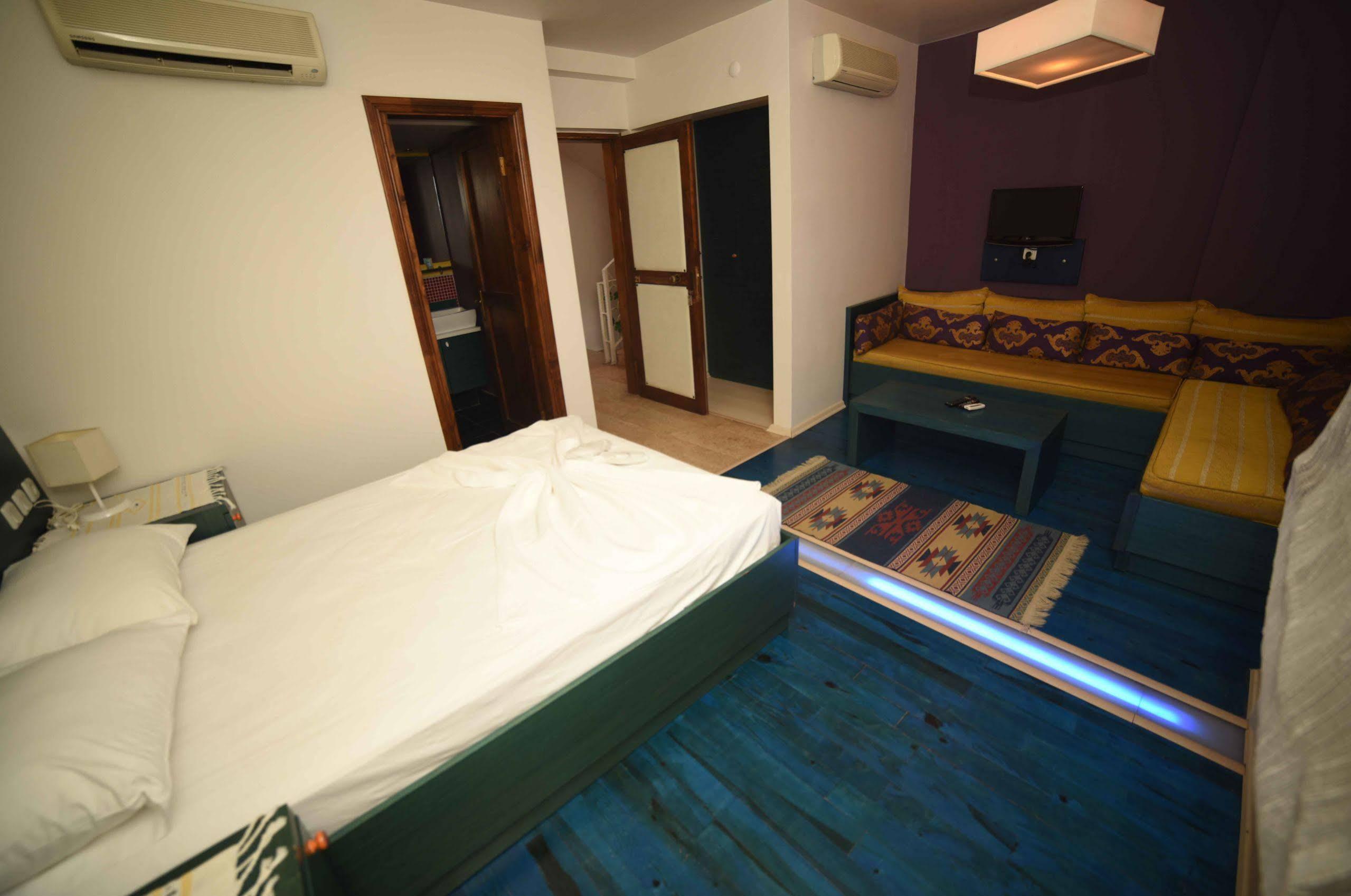 Apollon Hotel Bozcaada Exterior photo